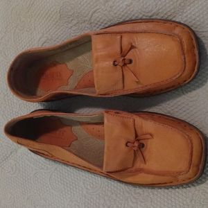 Born loafers